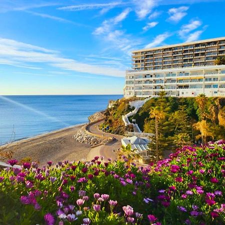 Santa Clara Modern & Exclusive Seafront Apartment Торемолинос Екстериор снимка