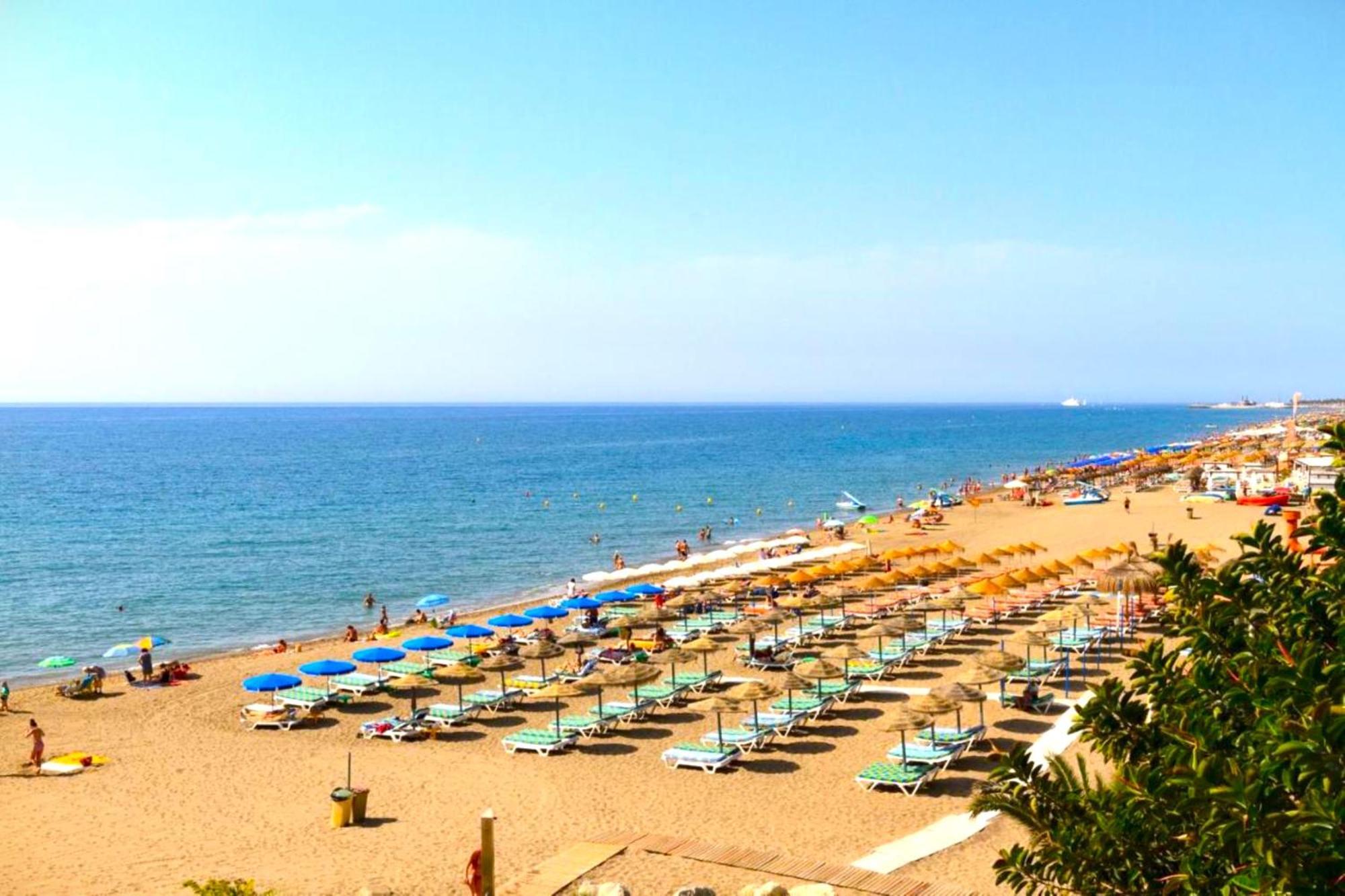 Santa Clara Modern & Exclusive Seafront Apartment Торемолинос Екстериор снимка