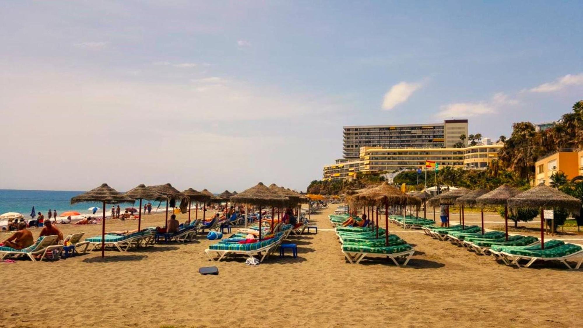 Santa Clara Modern & Exclusive Seafront Apartment Торемолинос Екстериор снимка