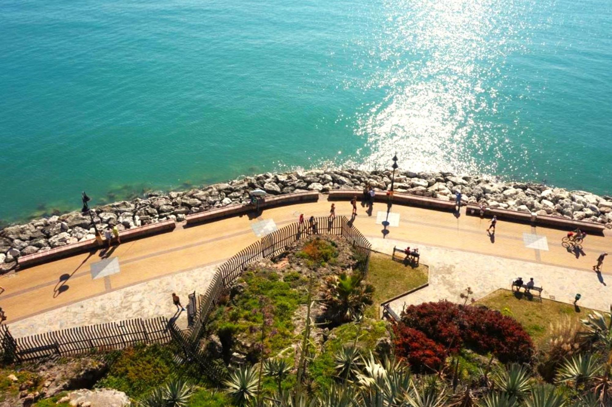 Santa Clara Modern & Exclusive Seafront Apartment Торемолинос Екстериор снимка