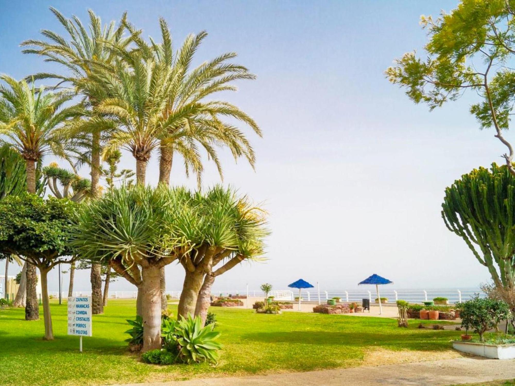 Santa Clara Modern & Exclusive Seafront Apartment Торемолинос Екстериор снимка